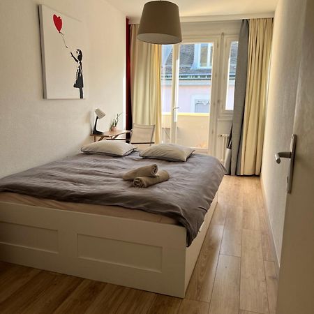 Cool & Central 2 Bedroom In Heart Of Eaux-Vives Genf Exterior foto