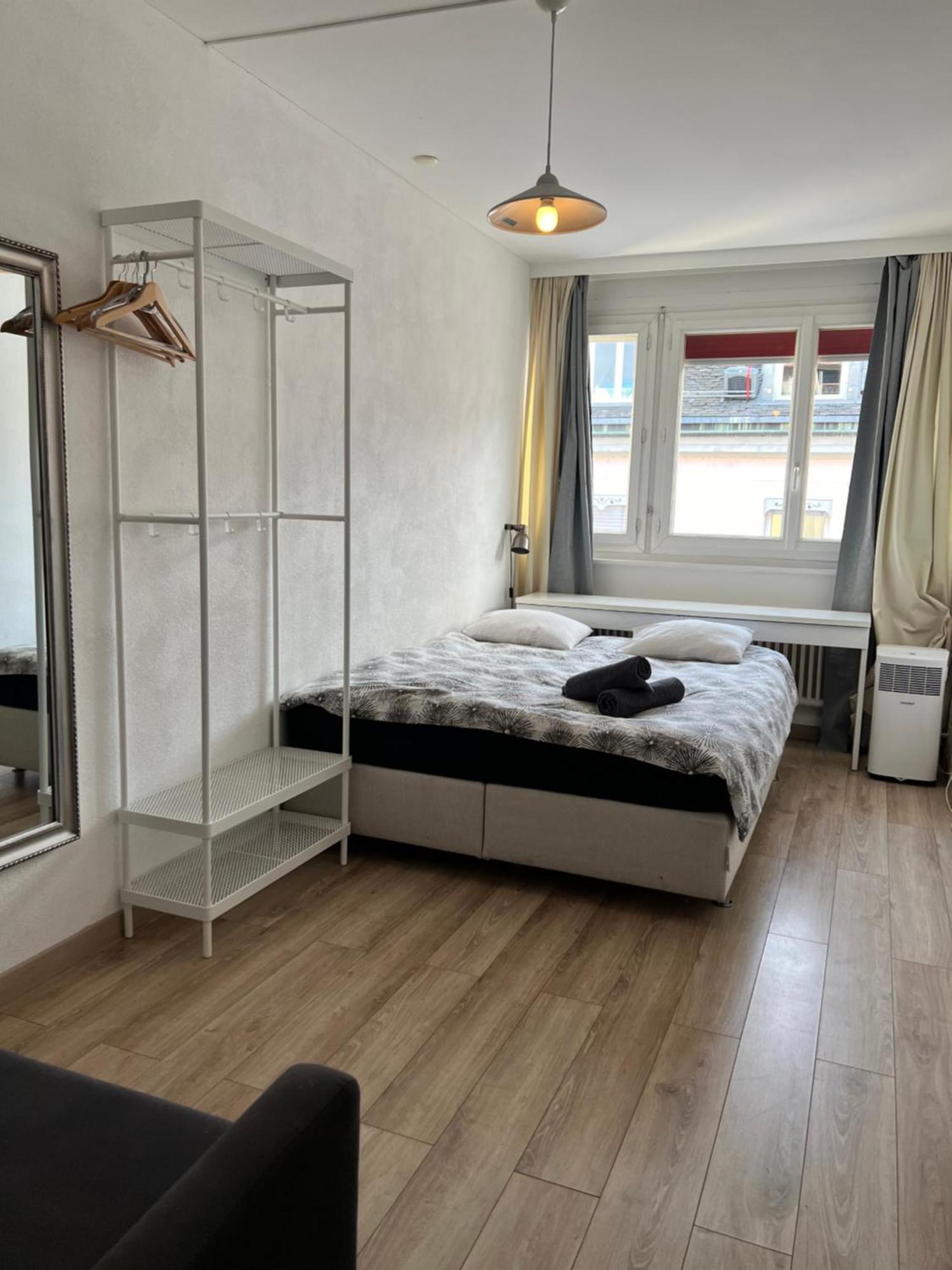 Cool & Central 2 Bedroom In Heart Of Eaux-Vives Genf Exterior foto